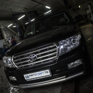 Toyota Land Cruiser 200 Установка линз Hella 3R